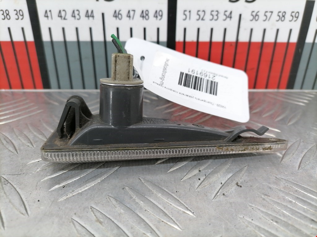 Повторитель на крыло RENAULT Espace 2003-2014