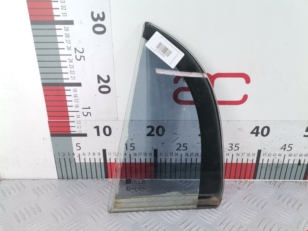 Стекло двери задней левой (форточка) Opel Vectra C (2002-2008)