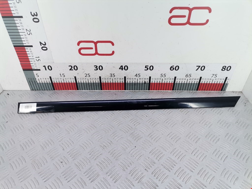 Накладка декоративная (молдинг) двери задней левой Opel Vectra C (2002-2008)