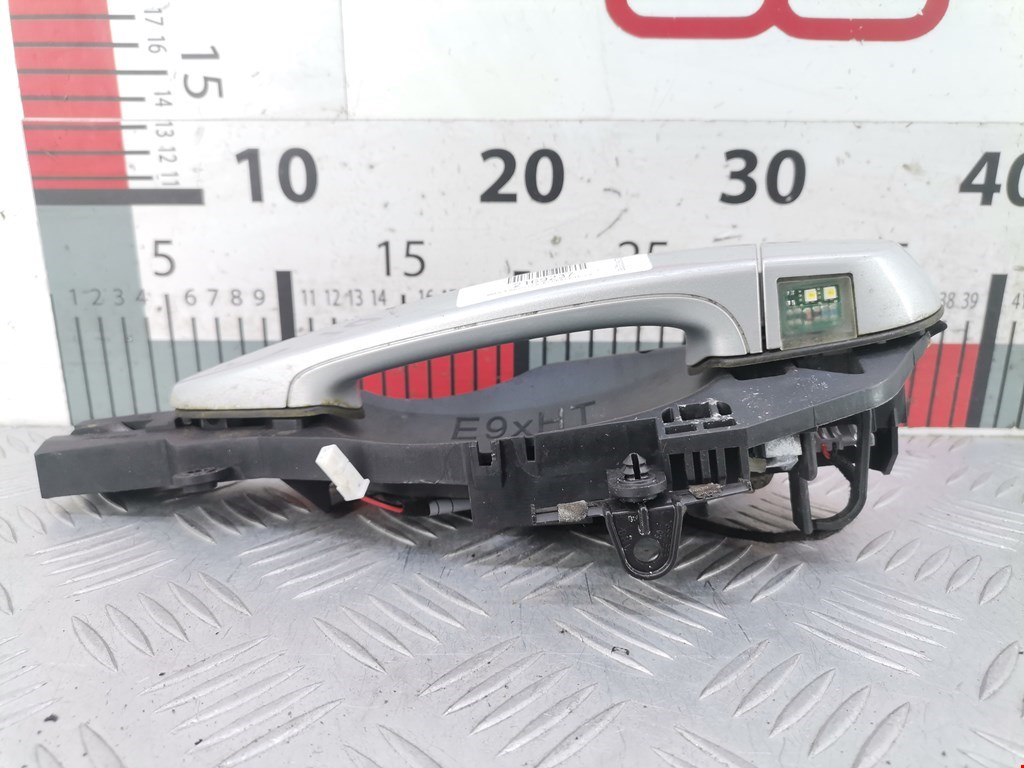 Ручка двери задней наружная левая BMW 3er E90/E91 2005-2012