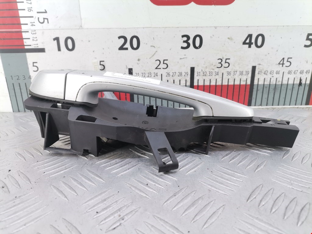 Ручка двери задней наружная левая BMW 3er E90/E91 2005-2012