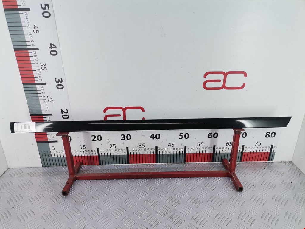 Накладка декоративная (молдинг) двери задней левой Audi A6 C5 (1997-2005)