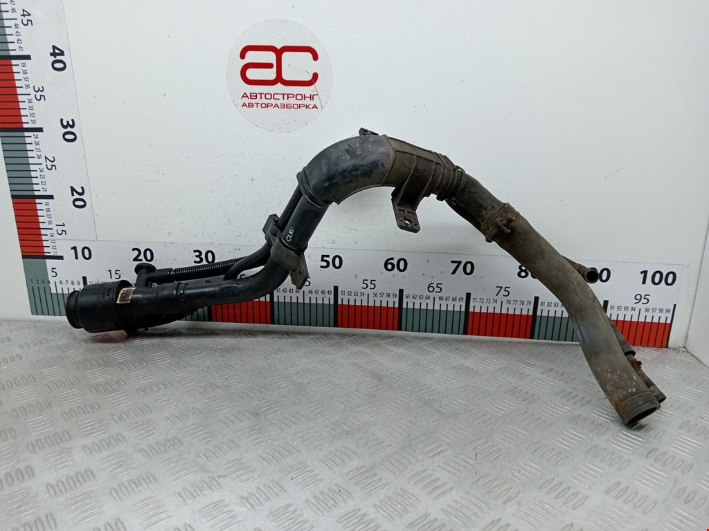 Горловина топливного бака KIA Carens 2006-2012