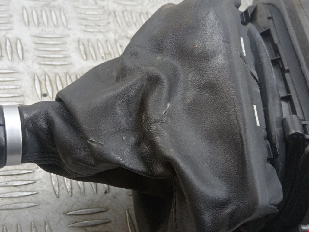 Кулиса (селектор) АКПП/МКПП в салоне AUDI A4 B8 2007-2015