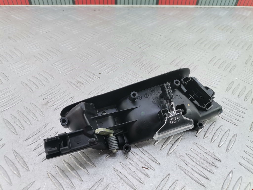 Ручка дверная передняя внутренняя левая AUDI A3 8P 2003-2013
