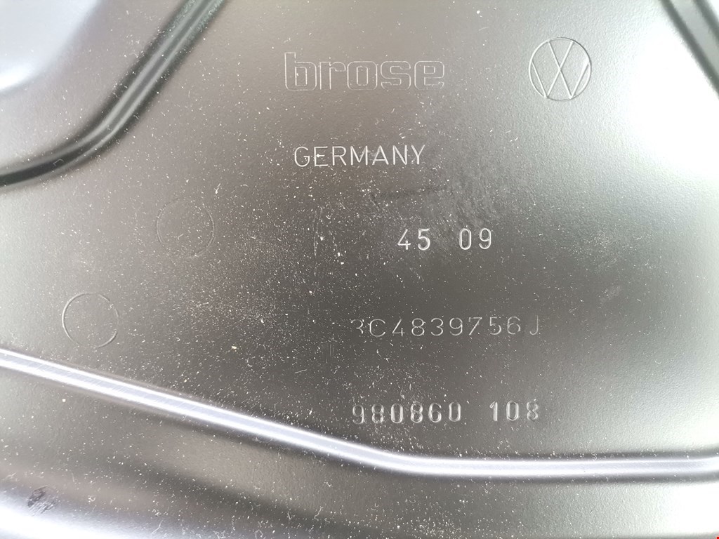 Стеклоподъемник задний правый VOLKSWAGEN Passat B6 2005-2011