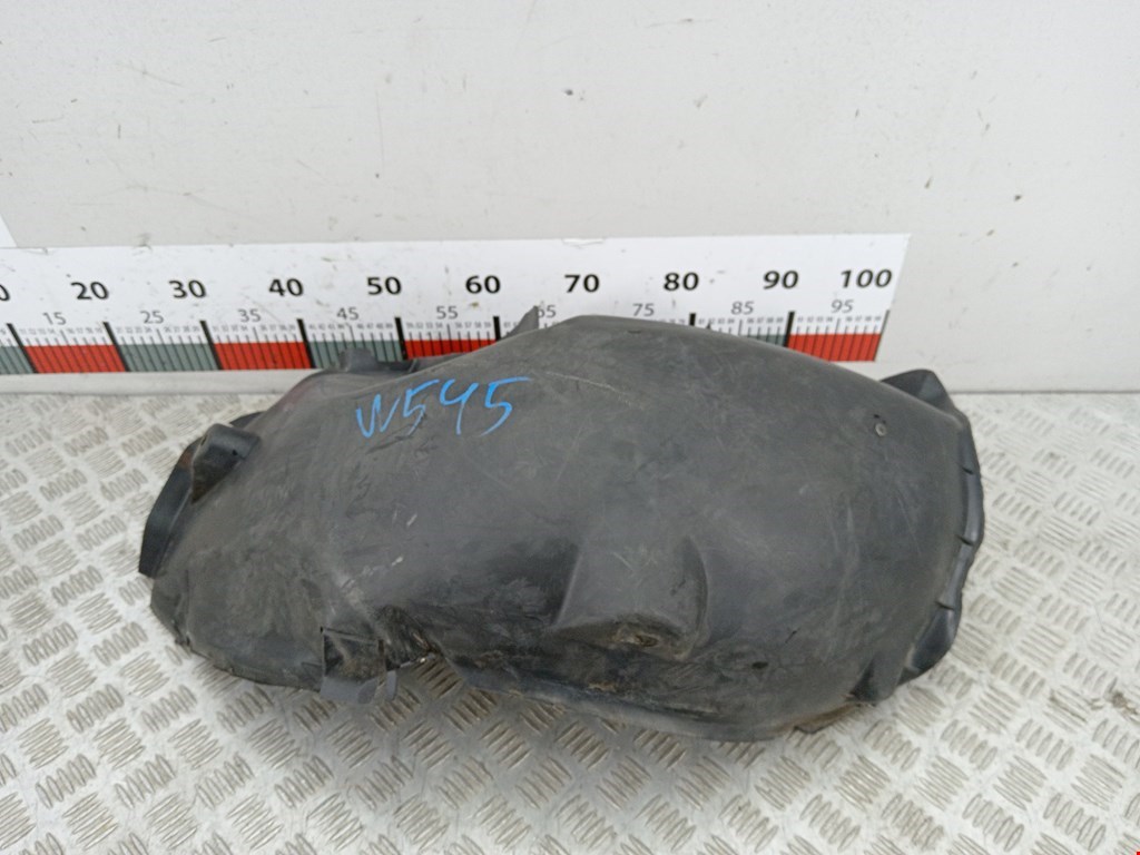 Локер (подкрылок) задний правый MERCEDES-BENZ C-Class C-klasse W202 1993-2000