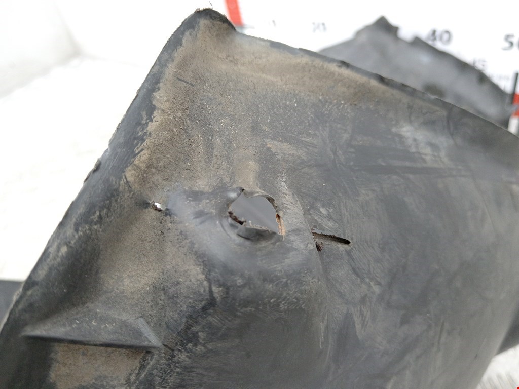 Локер (подкрылок) задний правый MERCEDES-BENZ C-Class C-klasse W202 1993-2000