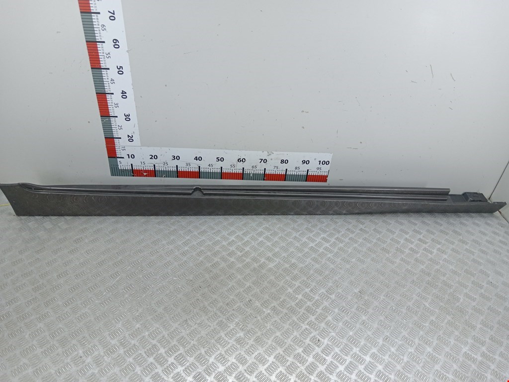 Накладка декоративная на порог правая BMW 5-Series (F07/F10/F11/F18) (2009-2017)