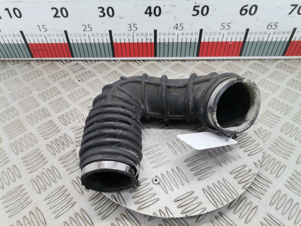 Патрубок воздушного фильтра FORD Fiesta 2001-2008