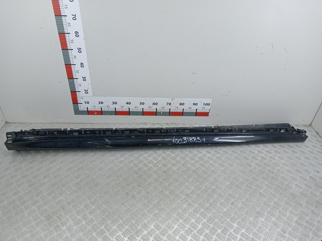 Накладка декоративная на порог правая Porsche Cayenne (958) (2010-2018)