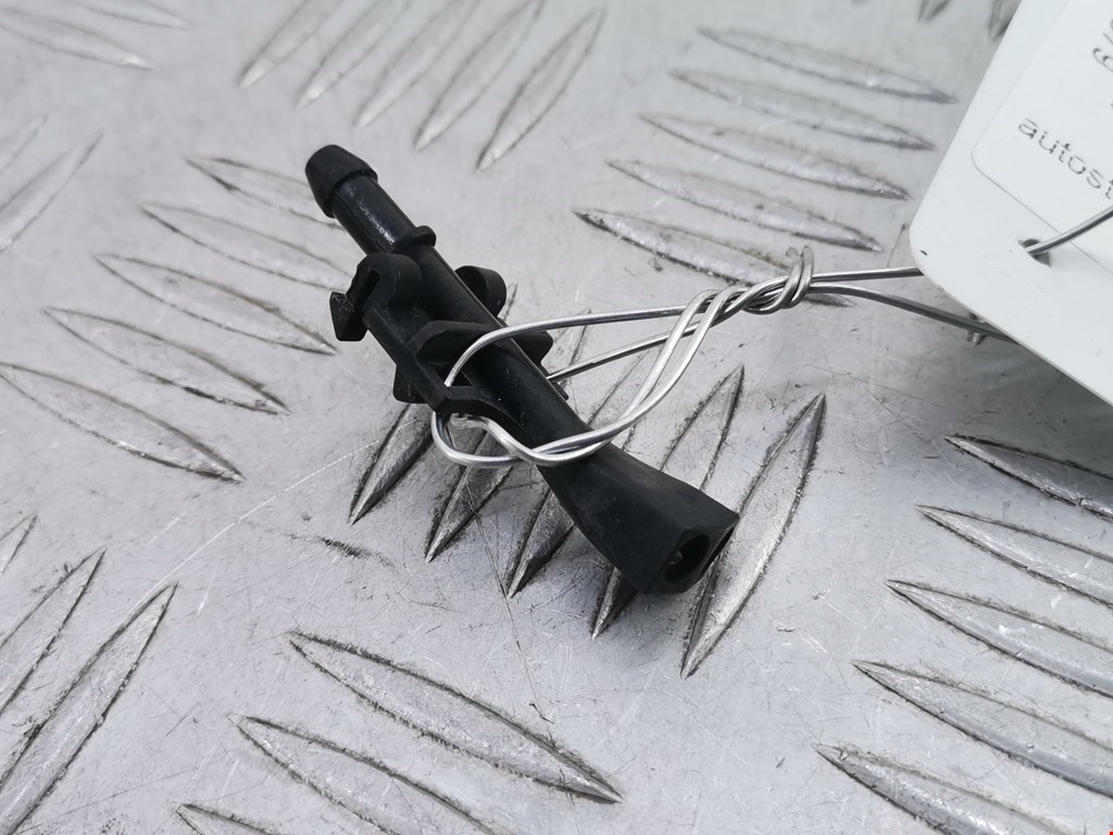 Форсунка омывателя лобового стекла OPEL Meriva A 2003-2010