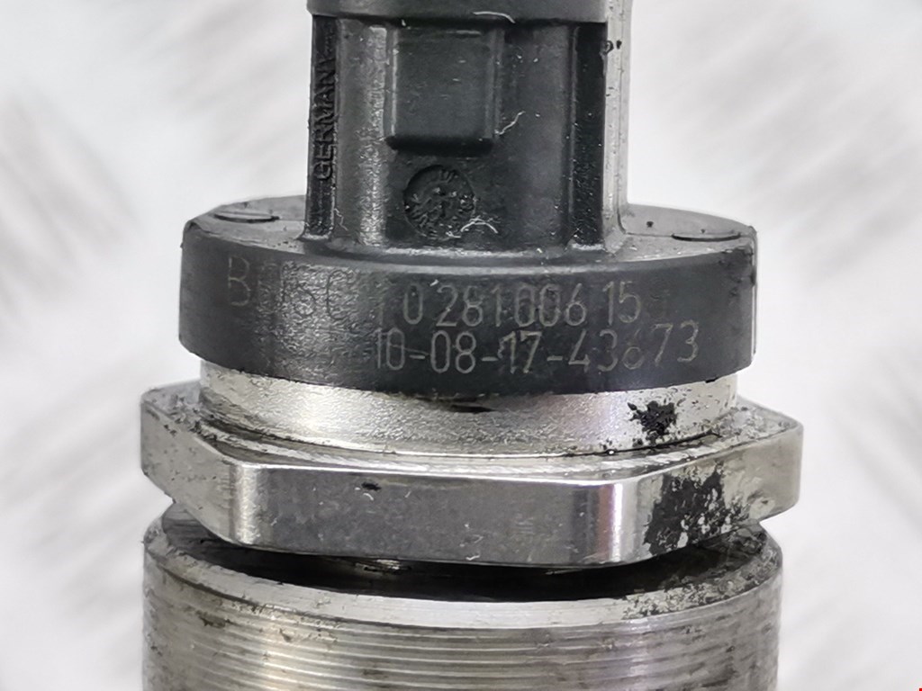 Рампа топливная (рейка) OPEL Corsa D 2006-2014