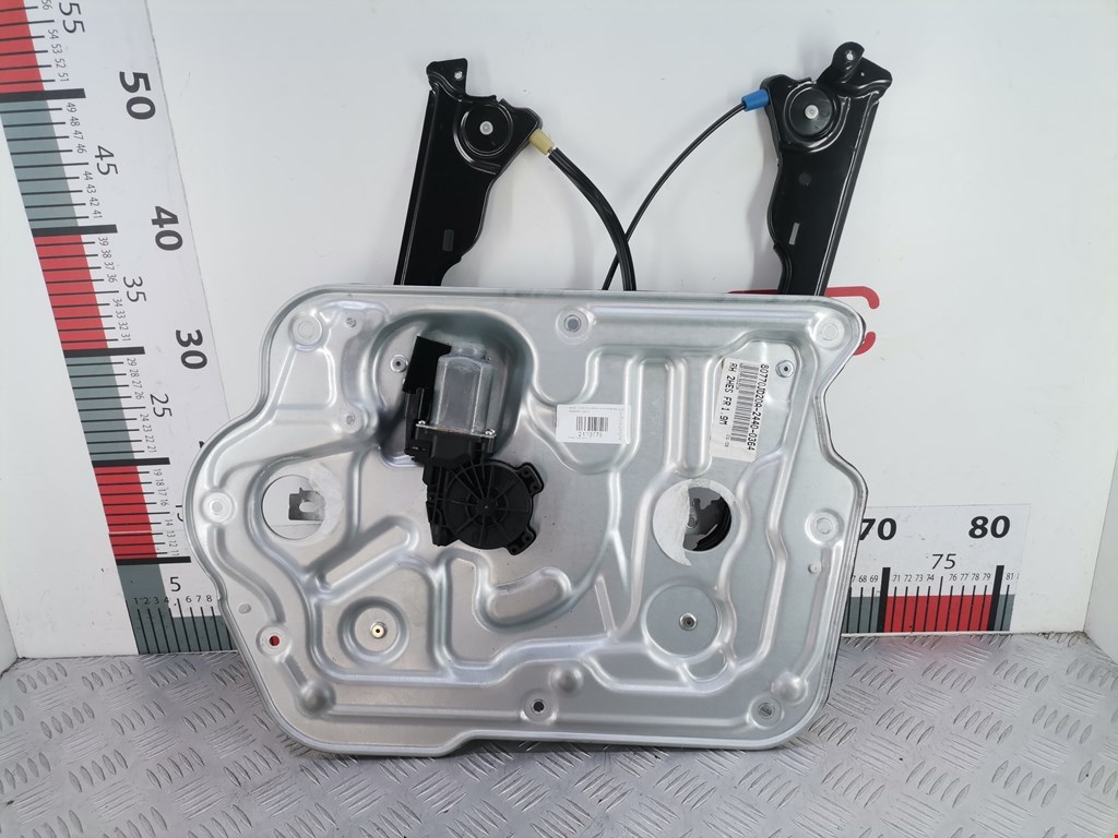 Стеклоподъемник передний правый NISSAN Qashqai J10 2006-2013