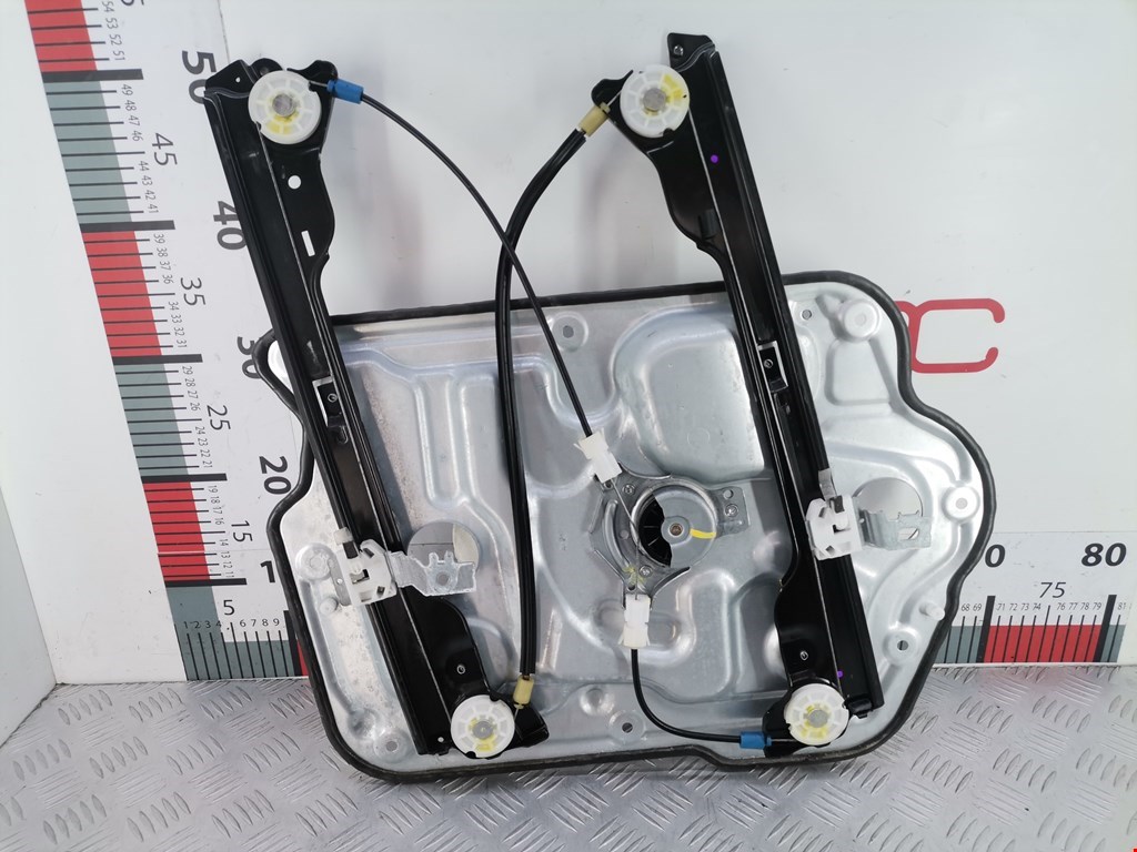 Стеклоподъемник передний правый NISSAN Qashqai J10 2006-2013