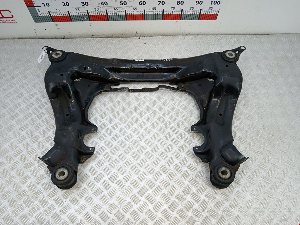 Балка передняя подрамник Audi A6 C5 (1997-2005)