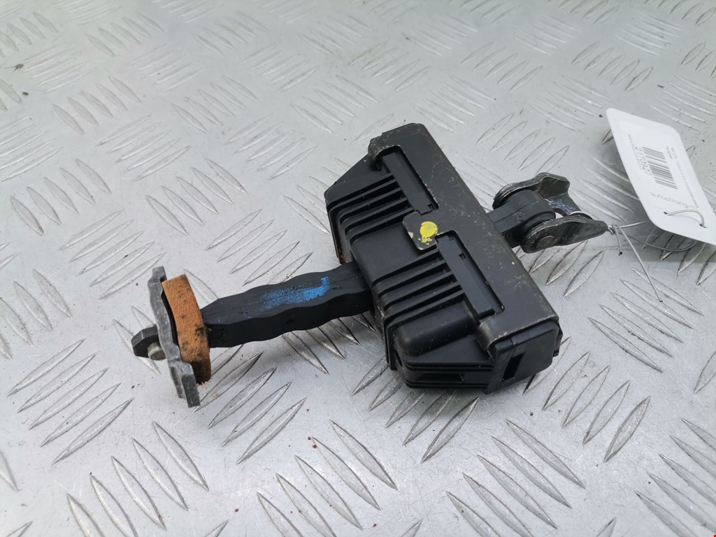 Ограничитель открывания двери BMW 6er E63/E64 2003-2011