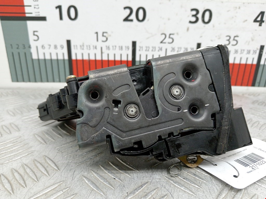 Замок двери задней правой MAZDA Mazda 3 BK 2003-2009