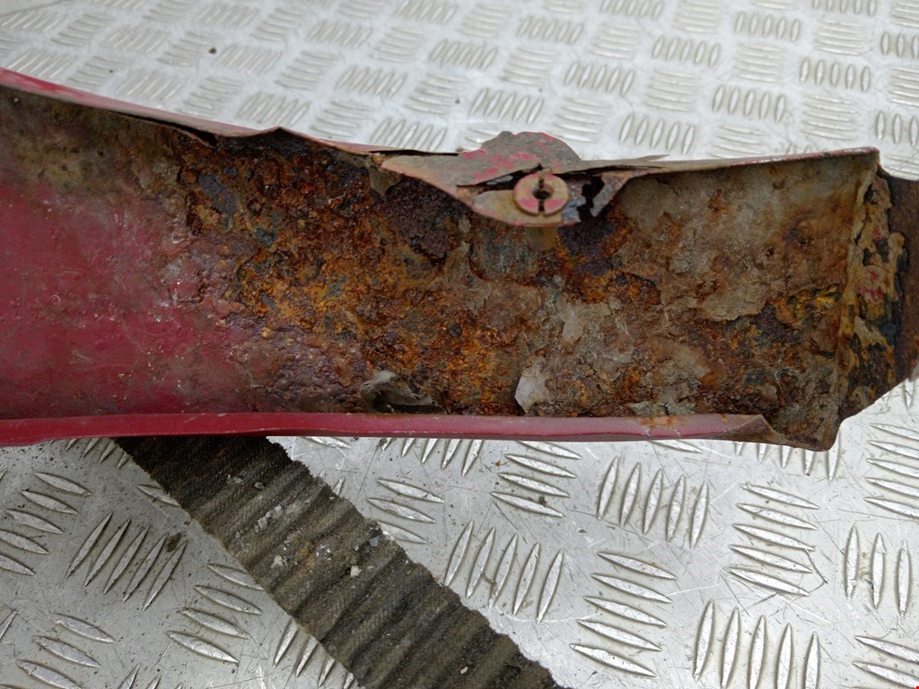 Крыло переднее левое VOLKSWAGEN Golf V 2003-2009