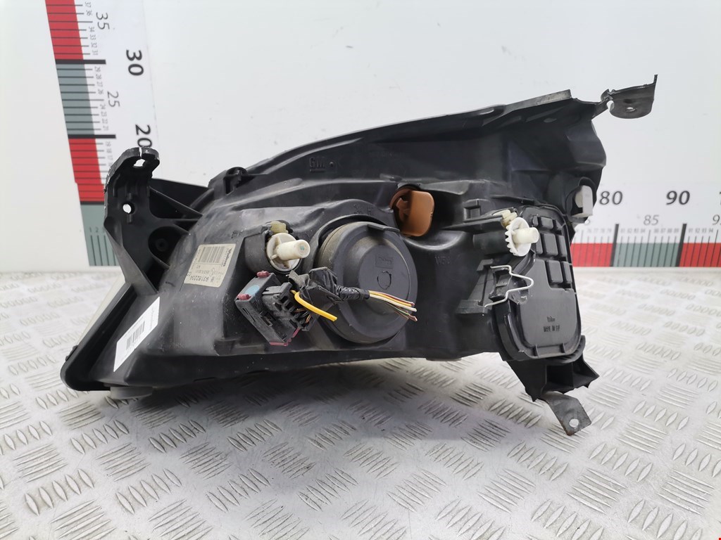 Фара правая OPEL Tigra B 2004-2009