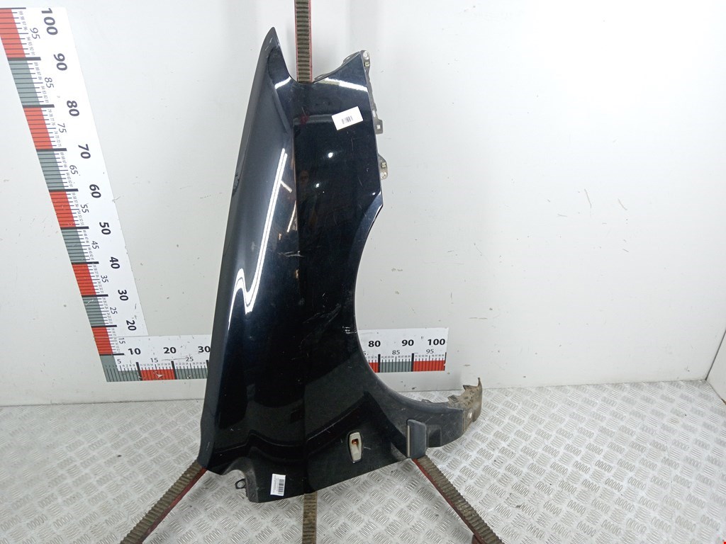 Крыло переднее правое MITSUBISHI Space Star 1999-2006