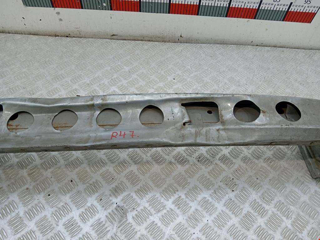 Усилитель переднего бампера (передний) TOYOTA Aygo AB10 2005-2014