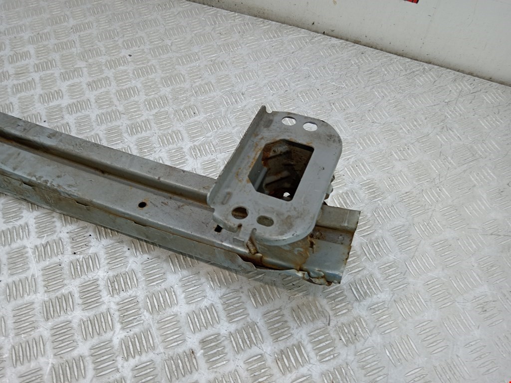 Усилитель переднего бампера (передний) TOYOTA Aygo AB10 2005-2014