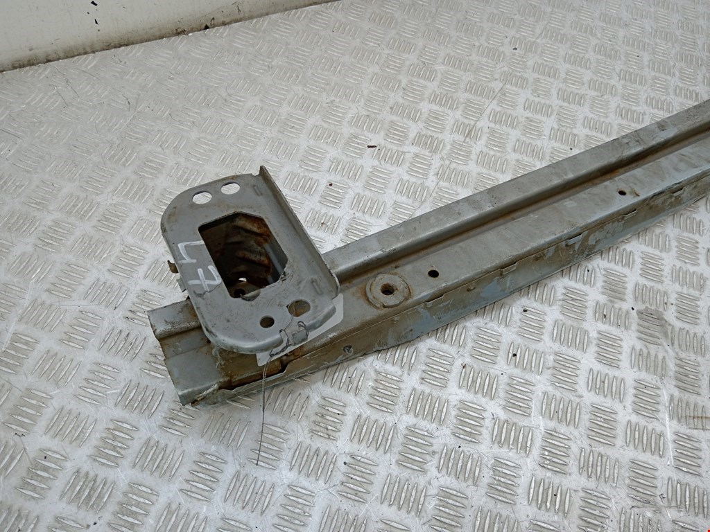 Усилитель переднего бампера (передний) TOYOTA Aygo AB10 2005-2014