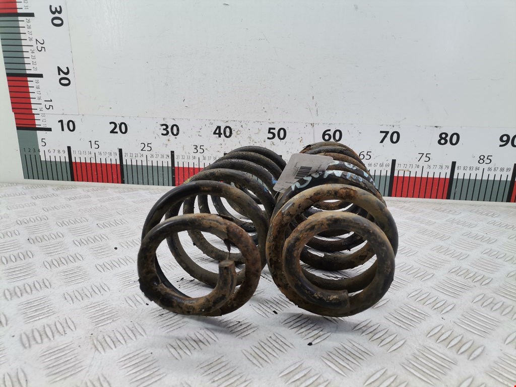 Пружина задняя левая/правая AUDI A3 8P 2003-2013