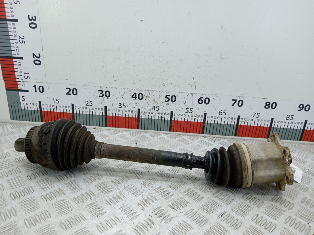 Полуось передняя правая (приводной вал шрус) Volkswagen Sharan 1 (1995-2010)