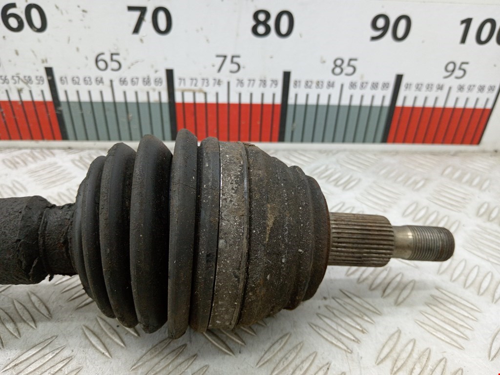 Полуось (привод, приводной вал) передняя правая SKODA Octavia A4 1U- 1997-2010