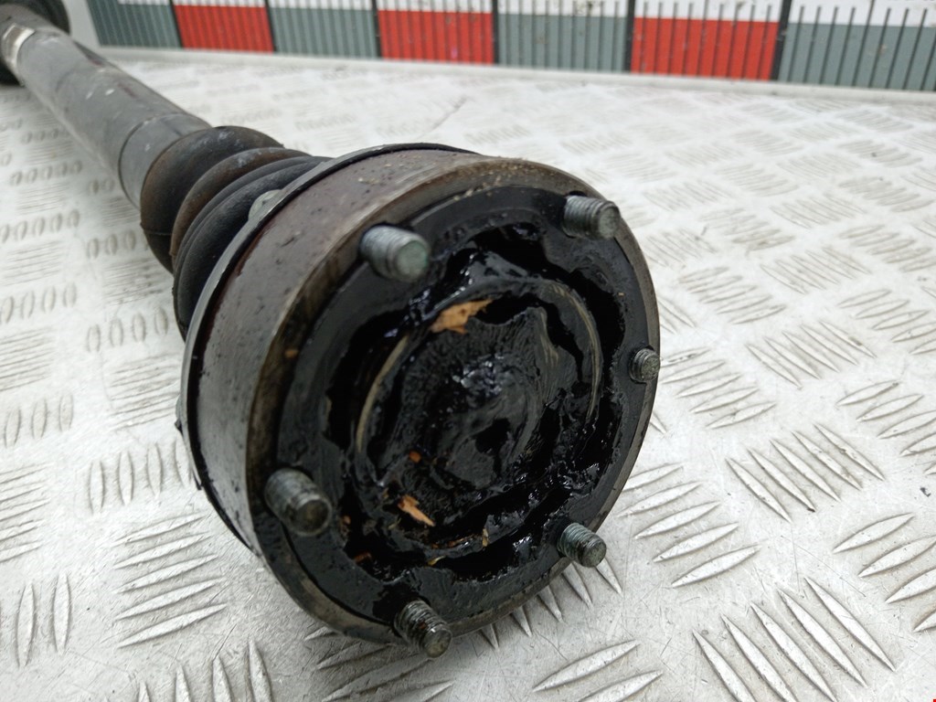 Полуось (привод, приводной вал) передняя правая SKODA Octavia A4 1U- 1997-2010