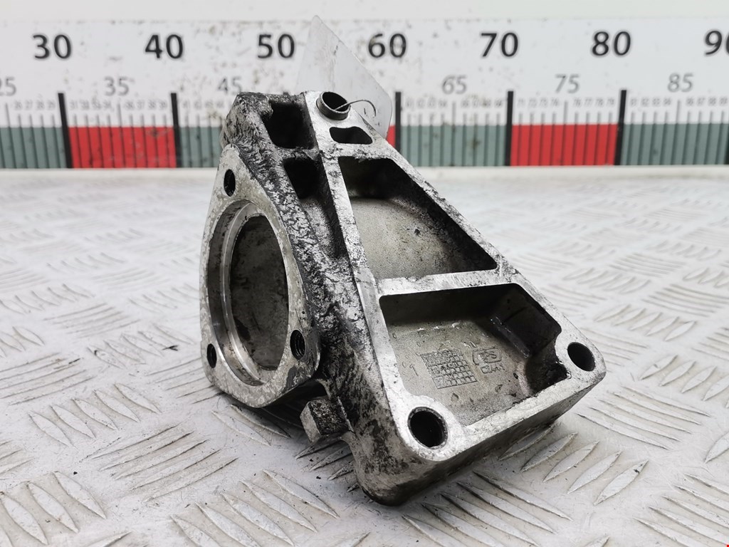 Кронштейн OPEL Astra H/Family 2004-2015