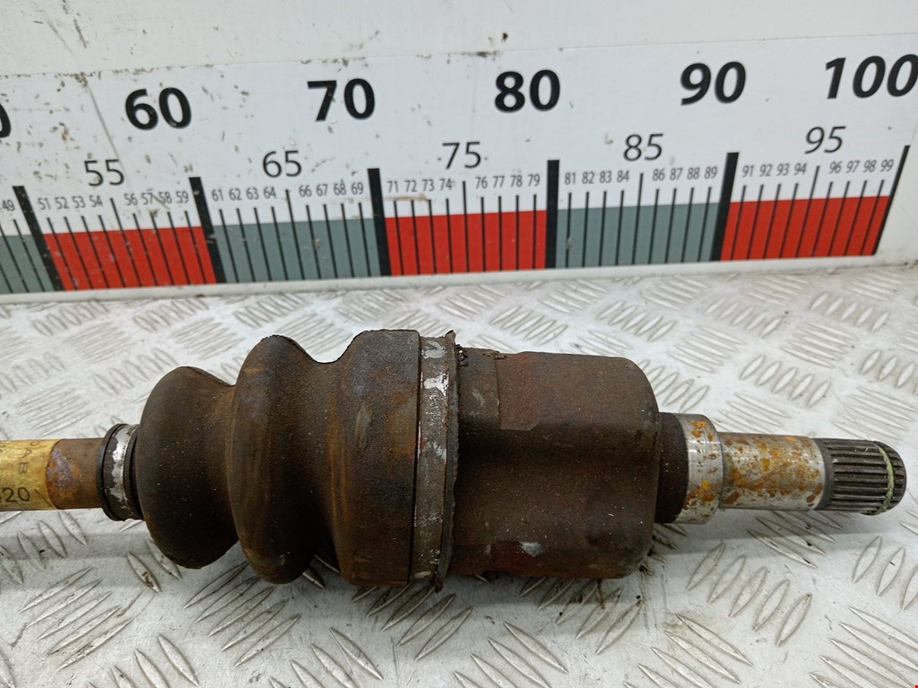 Полуось (привод, приводной вал) передняя правая CHRYSLER PT Cruser 2000-2010