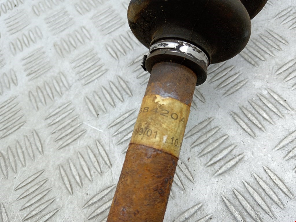 Полуось (привод, приводной вал) передняя правая CHRYSLER PT Cruser 2000-2010