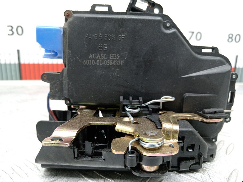Замок двери задней левой VOLKSWAGEN Golf V 2003-2009