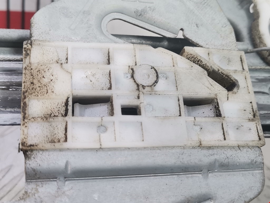 Стеклоподъемник передний правый TOYOTA Aygo AB10 2005-2014