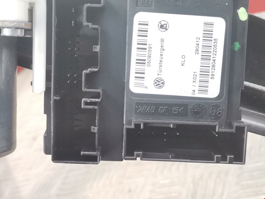 Стеклоподъемник задний правый AUDI A3 8P 2003-2013