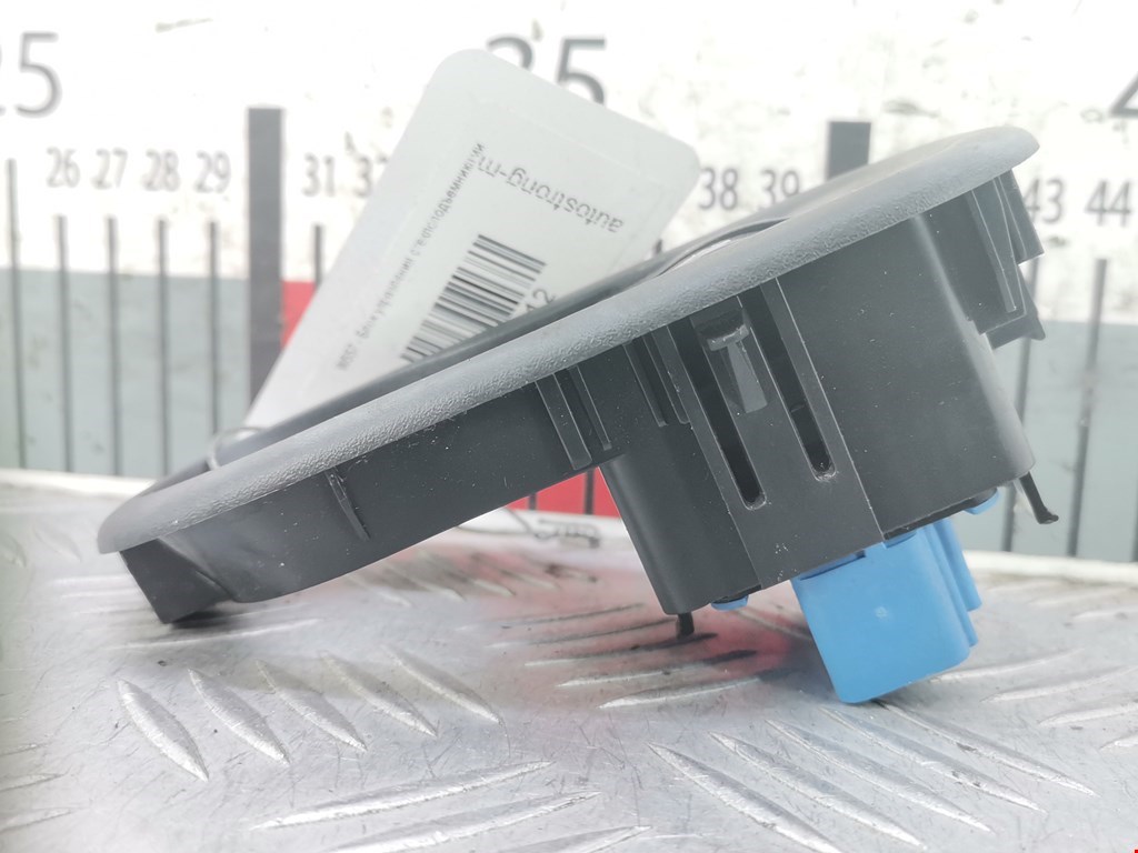 Блок управления стеклоподъемниками RENAULT Master 2010-н.в.