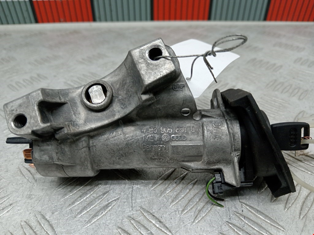 Замок зажигания AUDI A4 B6 2001-2005