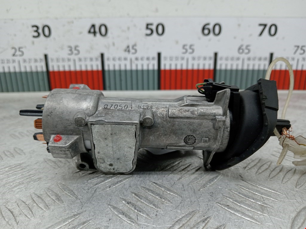 Замок зажигания AUDI A4 B6 2001-2005
