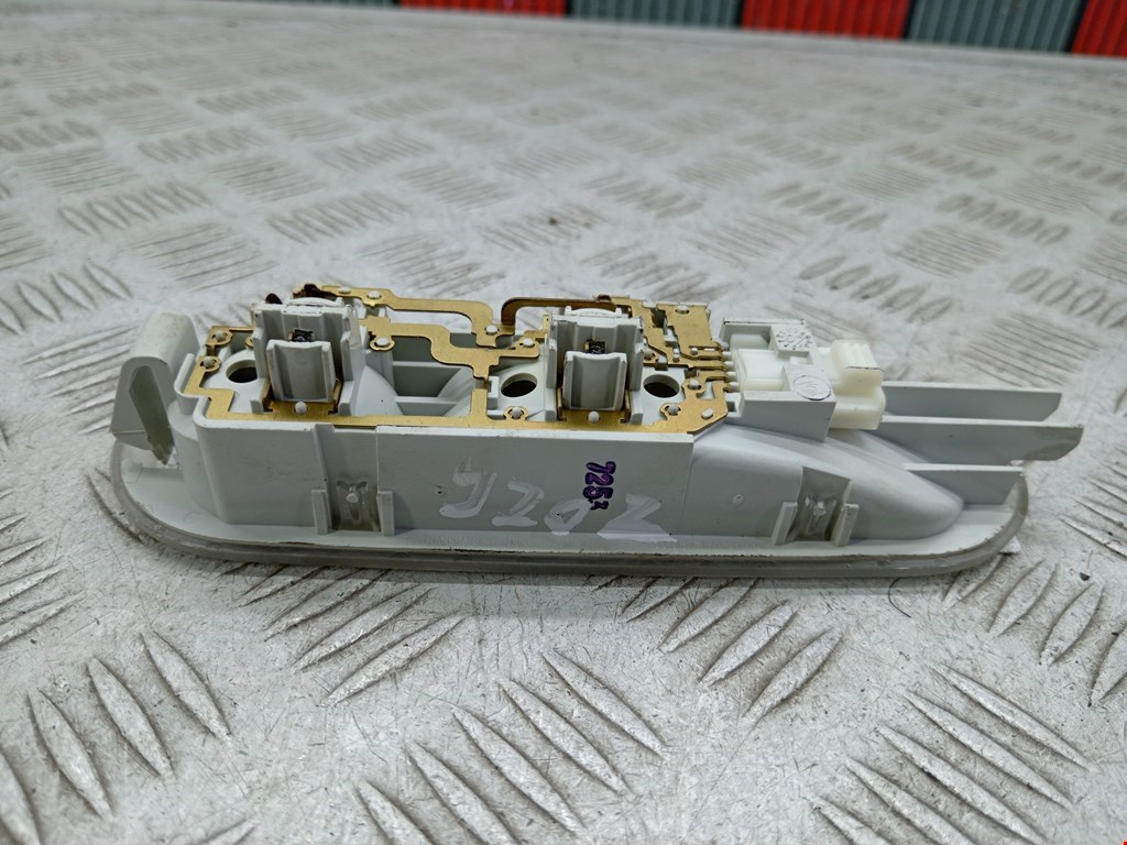 Плафон салонный (салона фонарь) RENAULT Modus 2004-2012