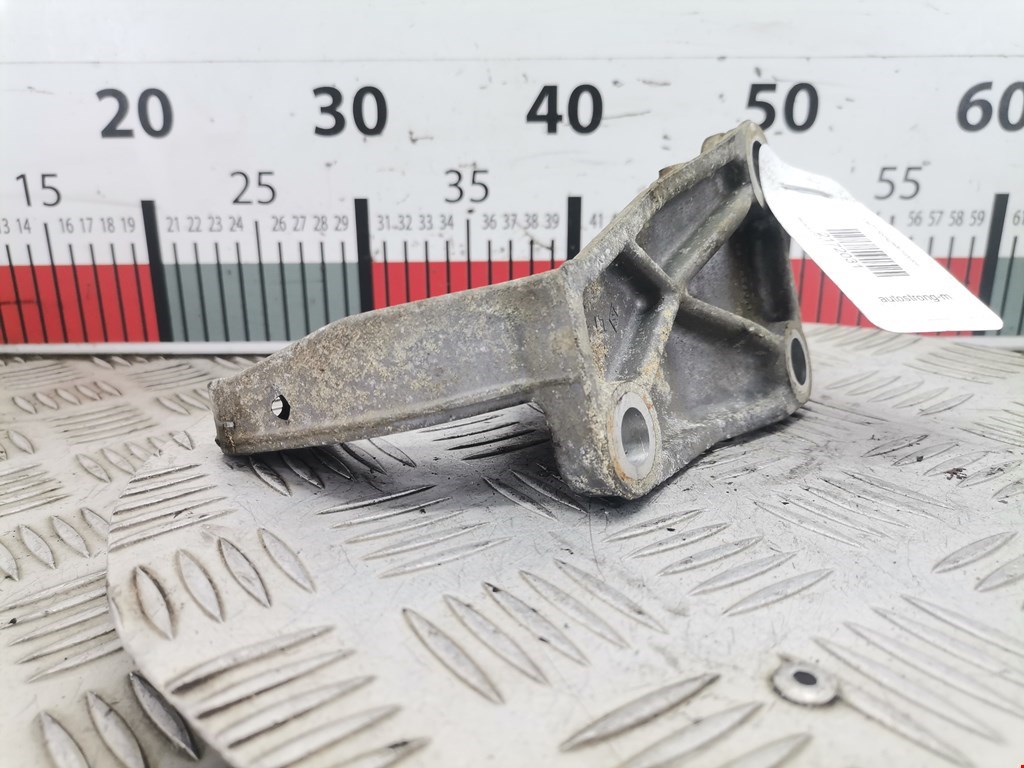 Кронштейн RENAULT Clio 2005-2012