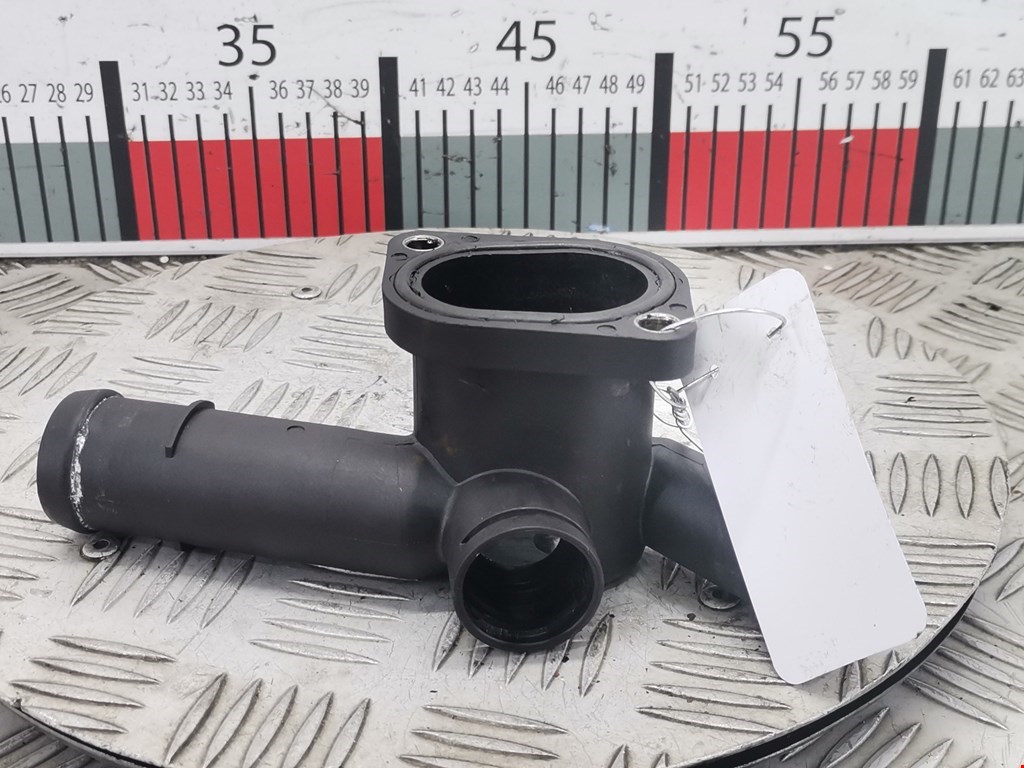 Тройник системы охлаждения VOLKSWAGEN Golf IV 1997-2003