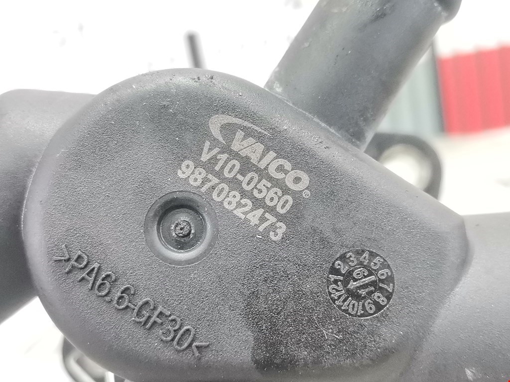 Тройник системы охлаждения VOLKSWAGEN Golf IV 1997-2003