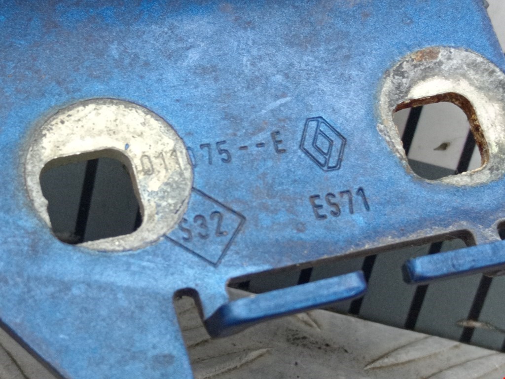 Петля капота левая/правая RENAULT Megane II 2002-2009