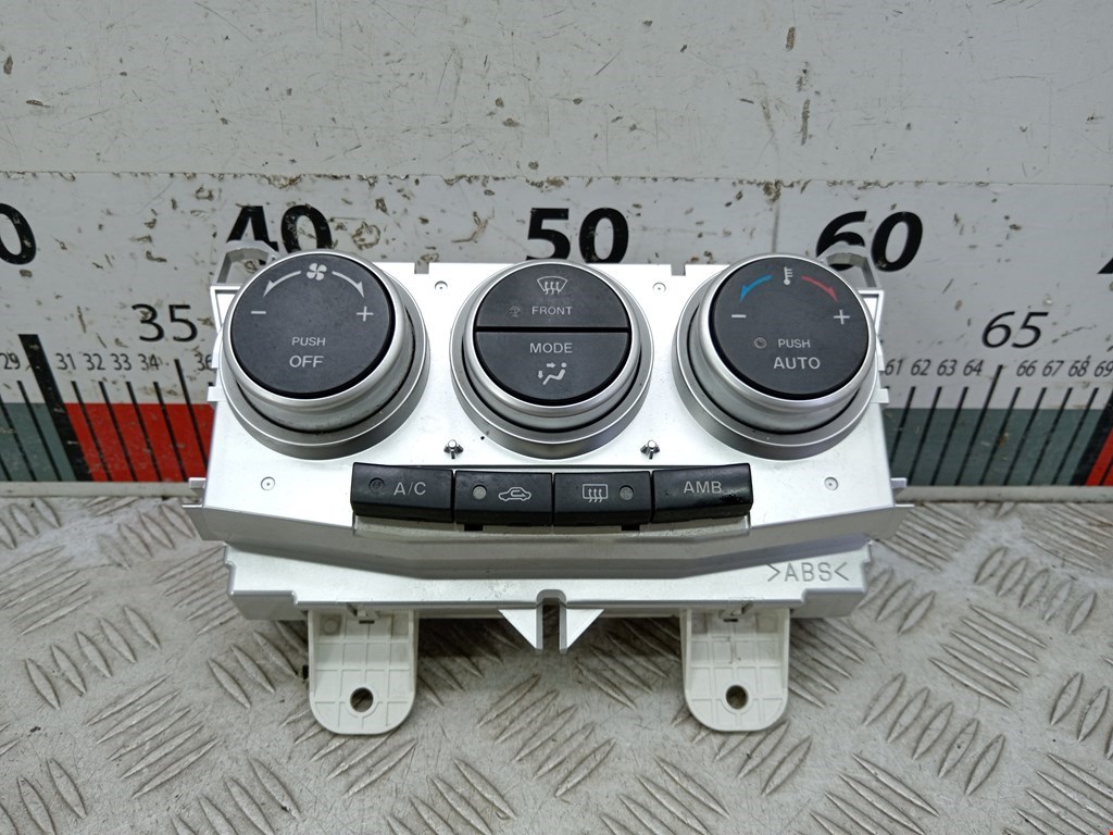Блок управления климат-контроля Mazda 5 CR (2005-2010)