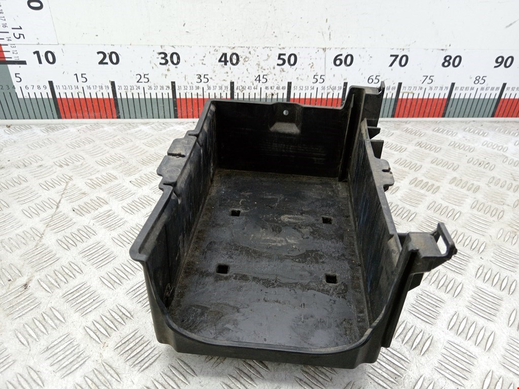 Крепление АКБ (корпус/подставка) FORD Mondeo III 2000-2007