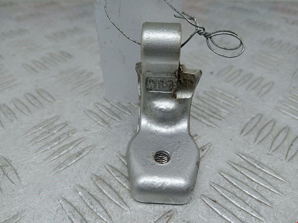 Петля двери задней правой Opel Vectra C (2002-2008)