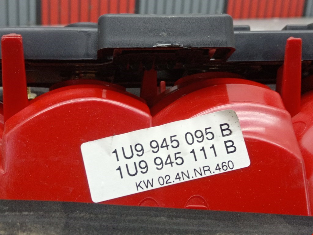 Фонарь задний левый SKODA Octavia A4 1U- 1997-2010